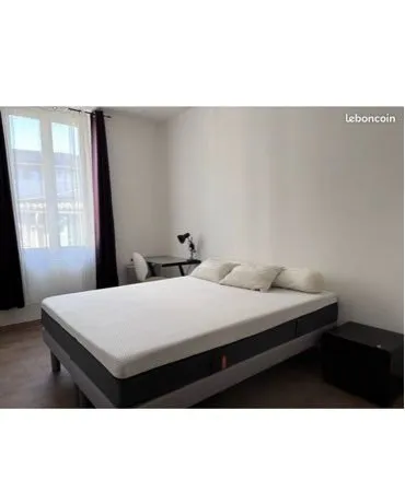 Chambre dans colocation étudiante