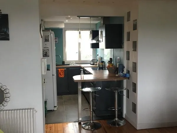 Appartement T4 - 3 chambres - meublé - 76 m² - traversant