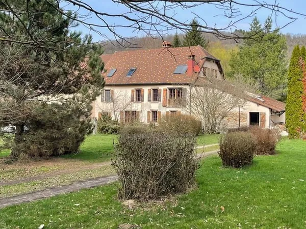 Maison 9 pièces 405 m²