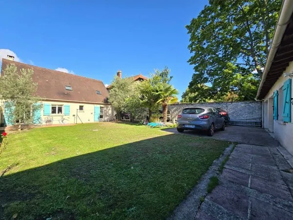 Maison 8 pièces 151 m²