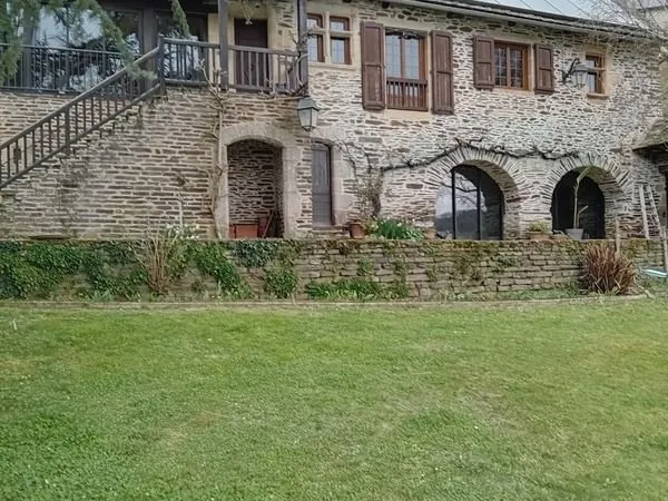 Charmante maison à estaing