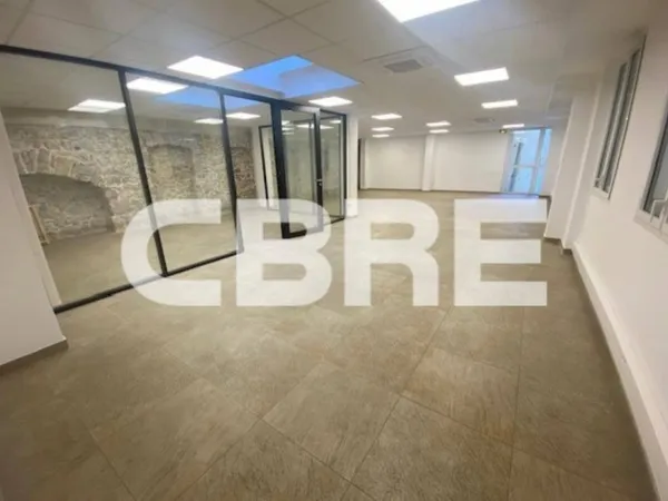 Bureaux 124 m²