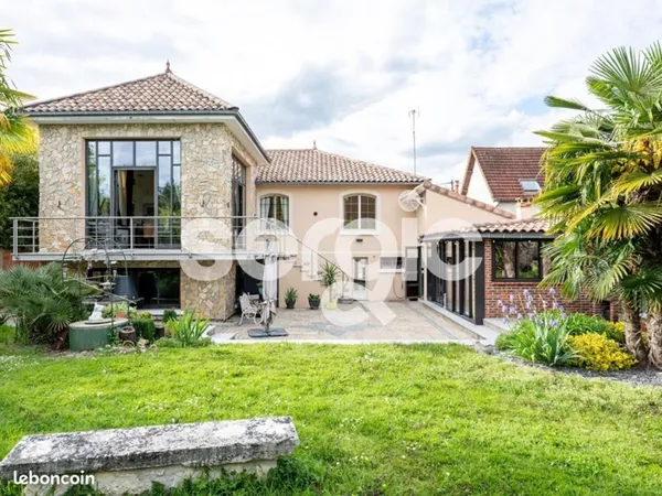Maison 7 pièces 176 m²