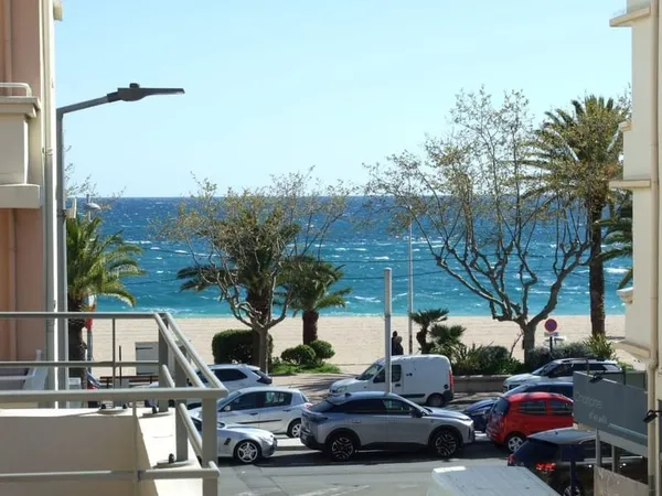 100 mètres des plages