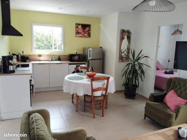 APPARTEMENT 50 M2 pour deux colocataires à Saint Quay Portrieux