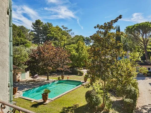 Propriété avec dépendances Pinchinats