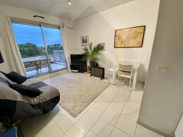 A LOUER - STUDIO MEUBLE 22M2 VU MER - Carry-le-Rouet