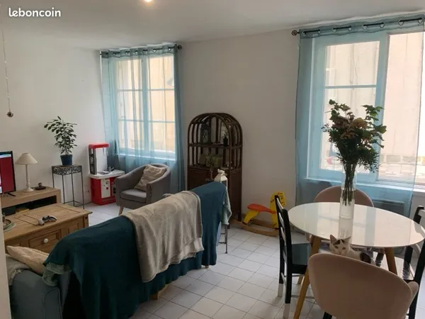 Appartement T3 brissac