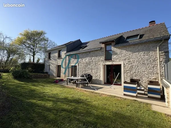 Propriété 8 pièces 175 m²