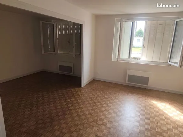 Location Appartement Nay