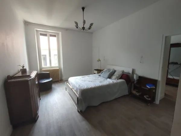 Loue appartement 73m² Bordeaux quartier Marché des Capucins