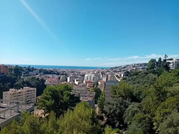 4 pieces vue mer 250 000 euros