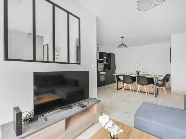RARE SUR LE SECTEUR - MAISON DE VILLE - 3 CHAMBRES - DPE C