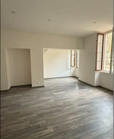 Appartement centre ville Dieulefit