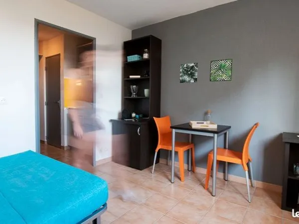 Studio 1 pièce 17 m²