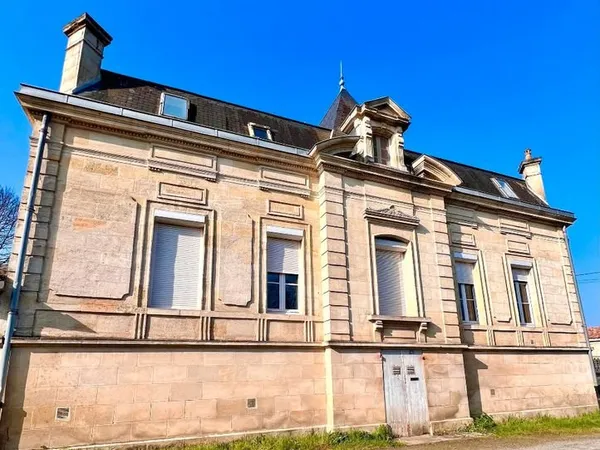 Maison 9 pièces 185 m²