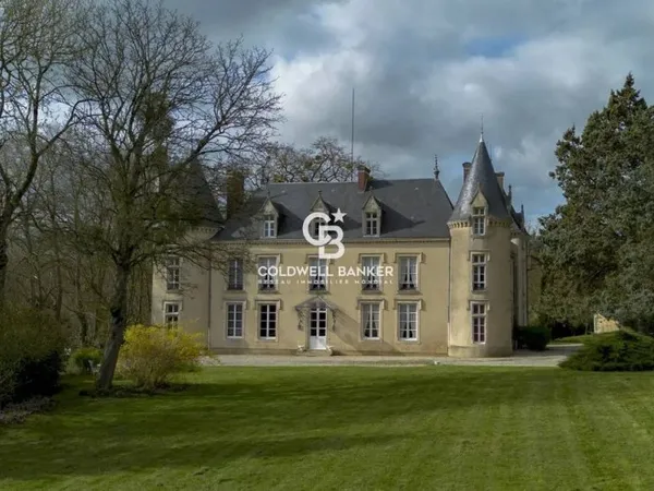 Château 15 pièces 450 m²