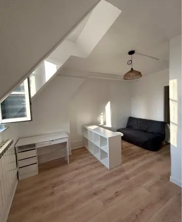 Studio rénové hypercentre