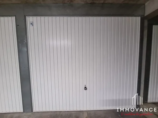Garage fermé (box) résidence L'amiral