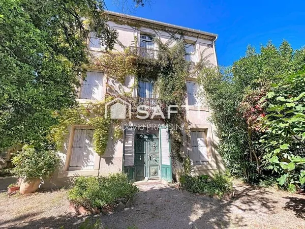 Maison 12 pièces 320 m²