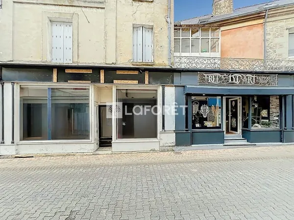 Local commercial Doue La Fontaine 324 m2