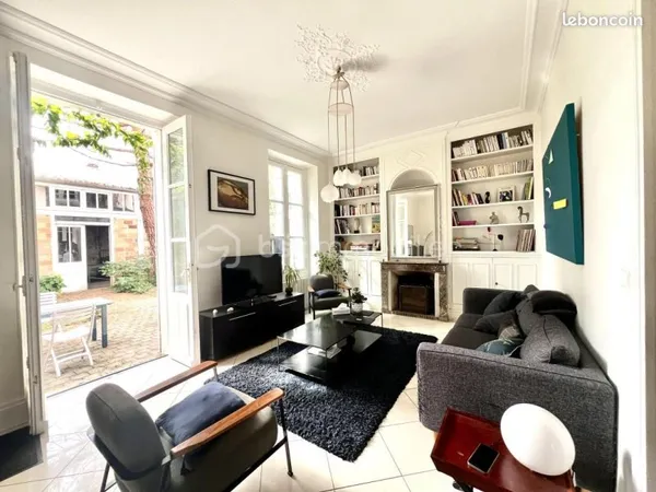 Maison 7 pièces 200 m²