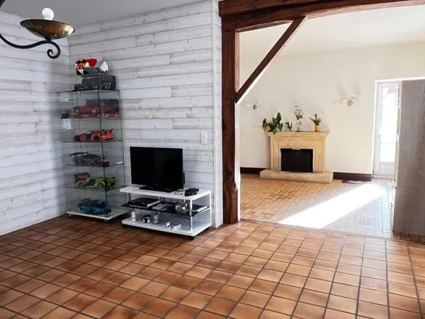Pouzauges, Maison 128 m² , 3 chambres et un bureau