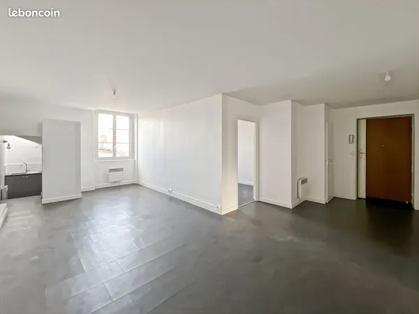METRO FOCH - Appartement 2 Chambres de 75m2