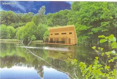 Etang avec possibilité de construction gîtes de pêche, villa sur pilotis, et cabane dans les arbres,