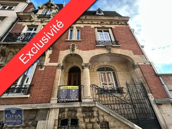 Maison 9 pièces 260 m²
