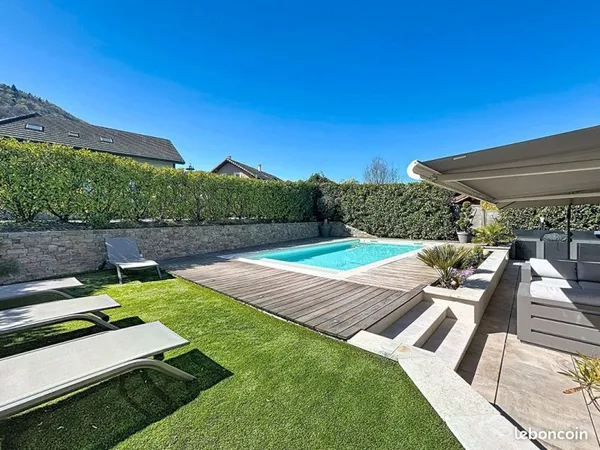 Villa 6 pièces 160 m²
