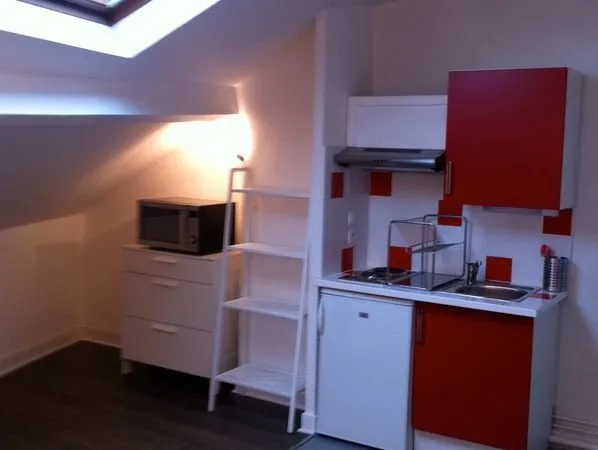 STUDIO MEUBLÉ barrière SAINT GENES