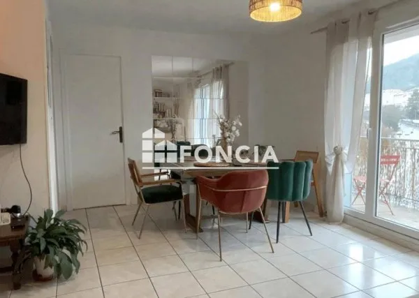 Appartement 4 pièces 65 m²