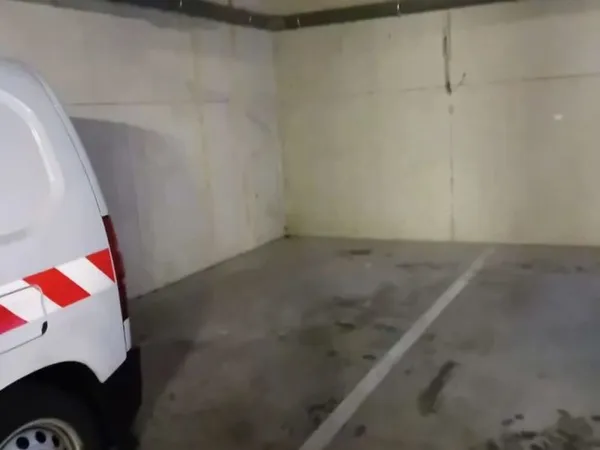 Parking double en sous-sol