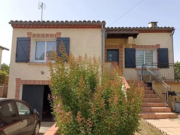 Lavaur, maison de 85 m² avec piscine semi-enterrée