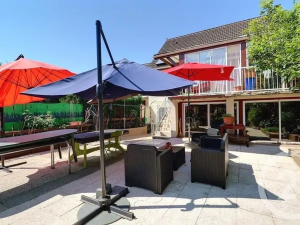 Maison 5 pièces 207 m²