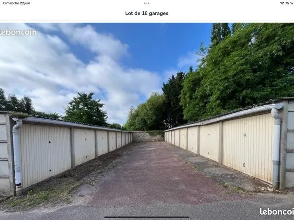 Loue garage dans cours sécurisé