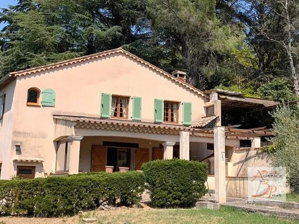 Maison à la vue dégagée sur les collines  Proche village - <br