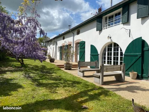 Maison Basco Landaise de charme aux portes du pays Basque à 20 km de Biarritz, 15 km de Hossegor et 