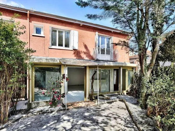 Maison 3 pièces 90 m²