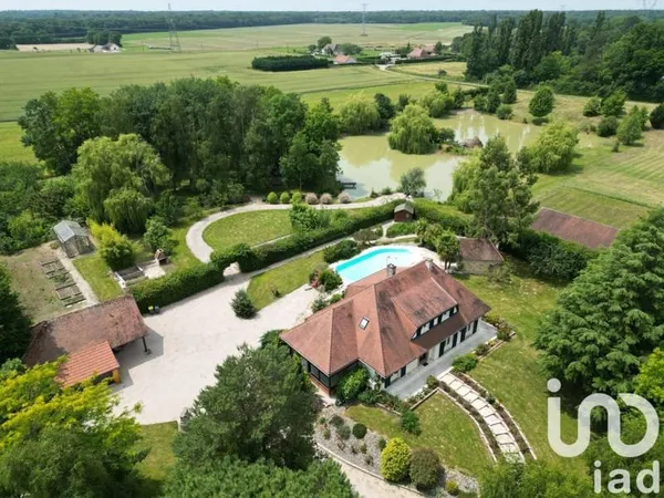 Demeure 8 pièces 216 m²