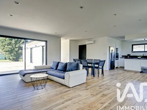 Maison 5 pièces 142 m²