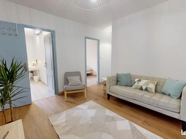 Chambre 5 pièces 80 m²