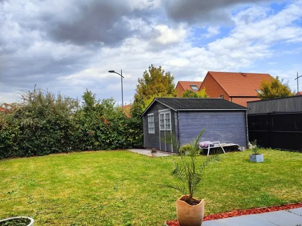 À Lesquin - Semi-individuelle récente avec grand jardin et panneaux photovoltaïques