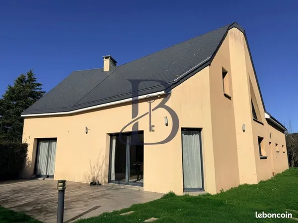 Maison 9 pièces 172 m²