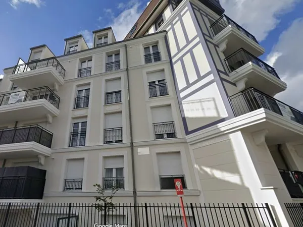2 Pièces 42m2 balcon parking Blanc Mesnil RER DRANCY