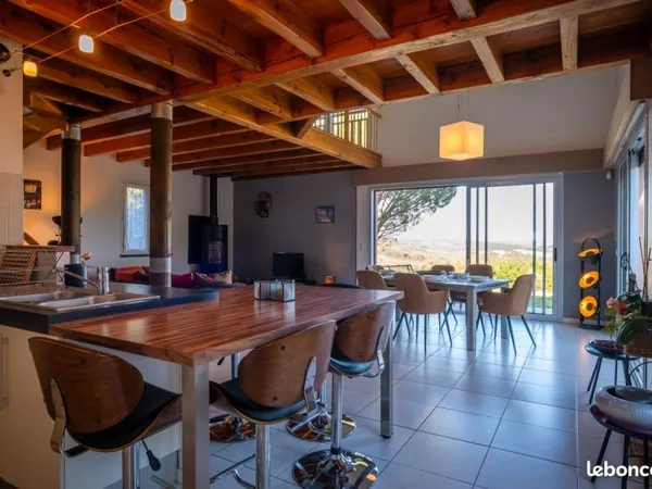 Blackbird Villa - villa meublée 185 m² - vue panoramique - proche Martel