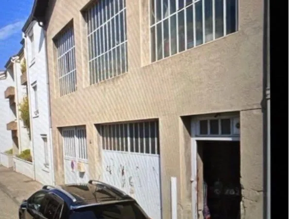 LOFT/DEPOT 243m2 - Le Chambon Feugerolles
