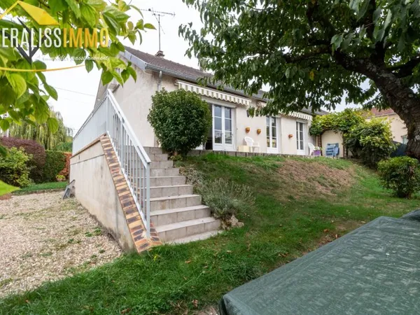 Charmante maison familiale au coeur du village !