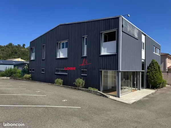 Local commercial 350 m² Saint-Priest-en-Jarez